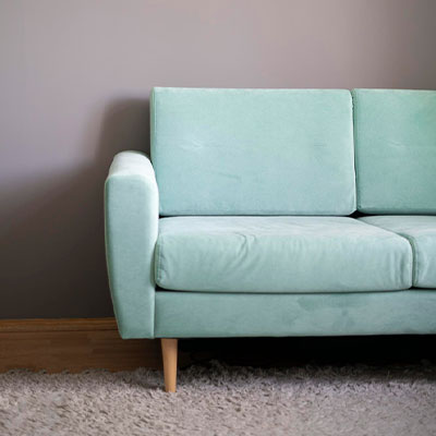 barevne kombinace s mentolovou sedackou